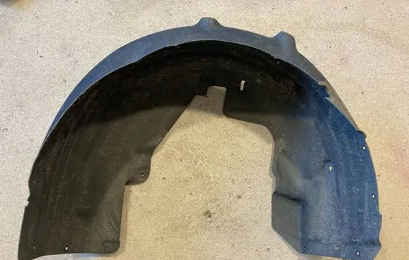 BMW 5 G60 G61 Rear arch fender liner splash guards 9881695