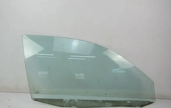 Volkswagen Golf IV Front door window glass four-door 