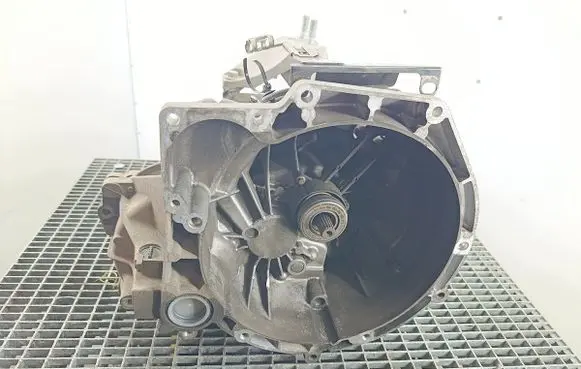 Ford Fiesta Manual 5 speed gearbox 8A6R7002FA
