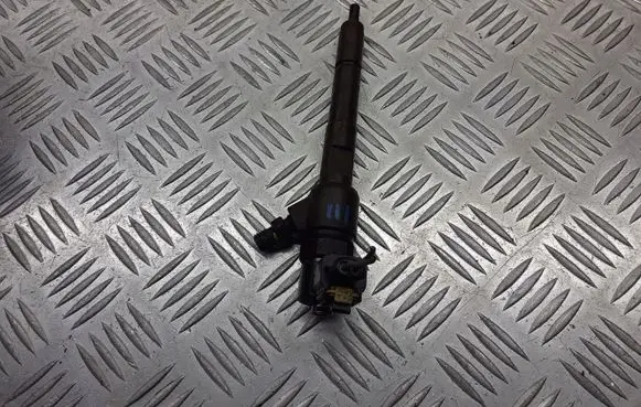 Fiat Grande Punto Fuel injectors set 0445110