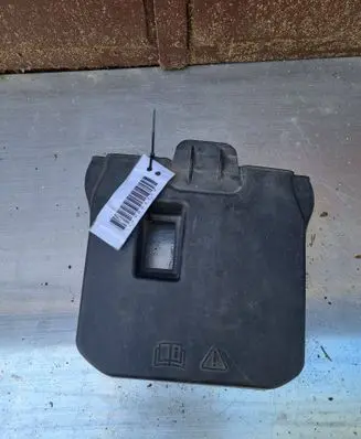 Ford Focus Battery box tray cover/lid AM5110A659AC