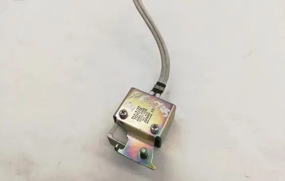 Coolant fan relay