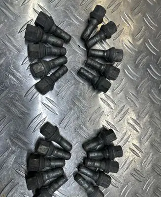 Peugeot 308 Nuts/bolts 