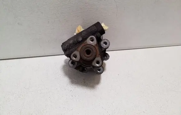 Dodge Nitro Power steering pump 52129329AB