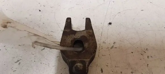 Ford S-MAX Fuel Injector clamp holder