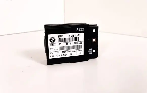 BMW 5 E60 E61 Seat belt adjustment motor 9216128 000734782 00401838
