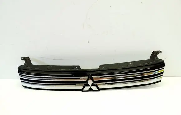 Mitsubishi Outlander Front bumper upper radiator grill 7450A643 7450A662