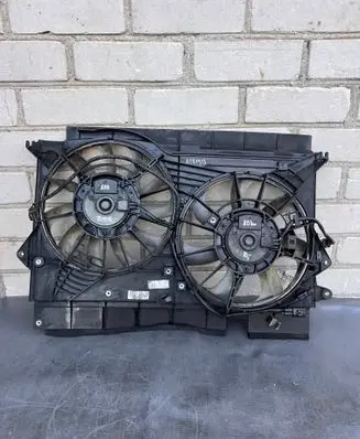 Toyota Avensis T270 Fan set 160400R170 100909