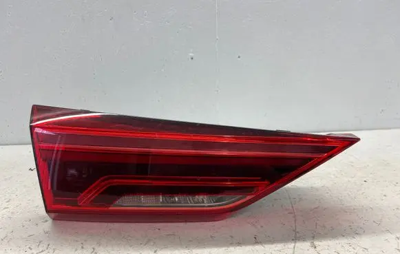 Audi Q3 F3 Tailgate rear/tail lights 83A945093C A046318 646757
