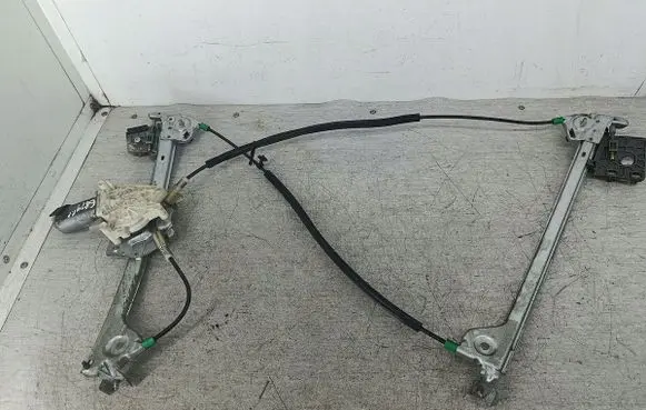Peugeot 206 CC Front door window regulator with motor