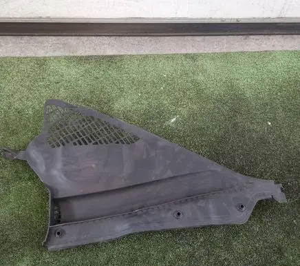 BMW 4 F32 F33 Wiper trim 7265119
