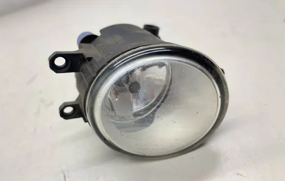 Toyota Avensis T250 Front fog light 812200D042