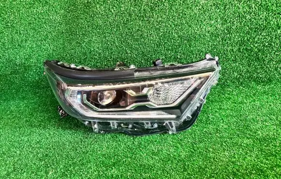 Toyota RAV 4 (XA50) Headlight/headlamp