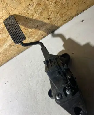 KIA Ceed Accelerator throttle pedal