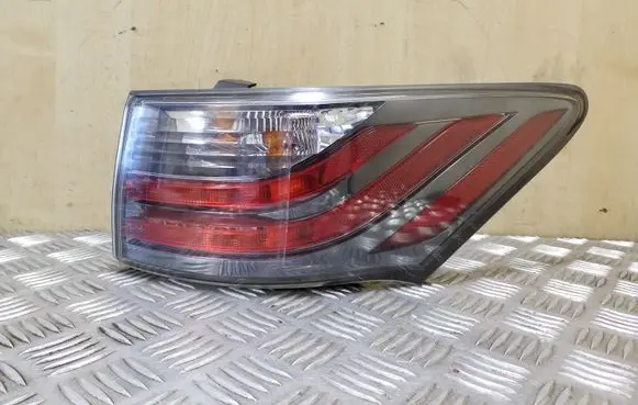 Lexus CT 200H Rear/tail lights