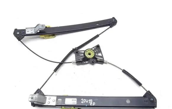 Audi Q2 - Front door window regulator with motor 81A837462