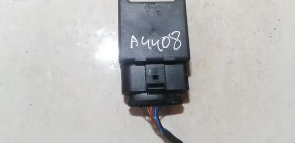 Skoda Karoq Fuel injection pump control unit/module 5Q0906093A