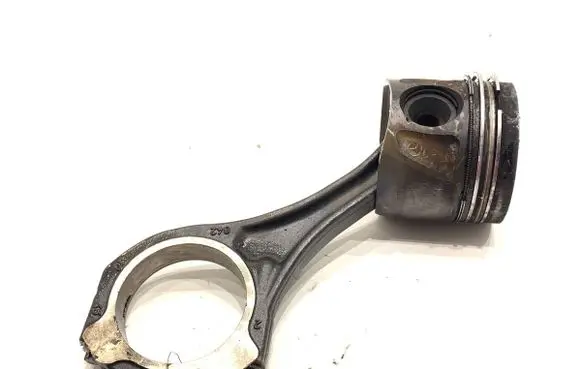 Mercedes-Benz E W212 Piston with connecting rod 8370