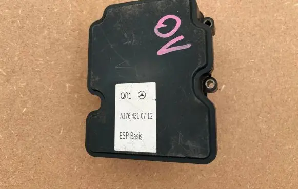 Mercedes-Benz A W176 ABS Pump A1764310712