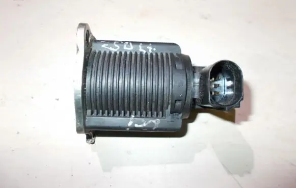 Renault Clio III EGR valve 8200656008