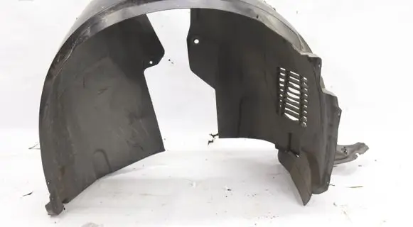 Audi A3 8Y Front arch 8Y0821172R