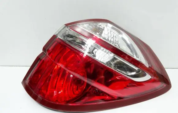 Subaru Outback Rear/tail lights POIGJKDG