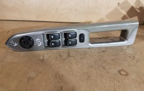 KIA Rio Electric window control switch 620W10250 621W10090