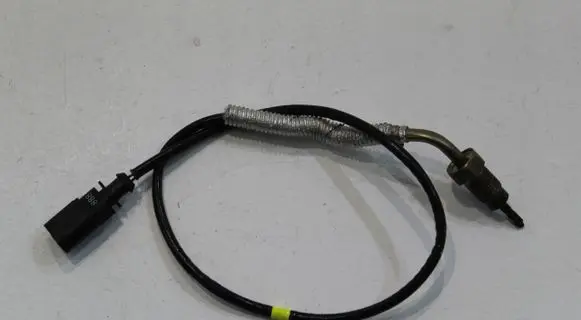 Volkswagen Golf Sportsvan Exhaust gas temperature sensor 04L906088AR