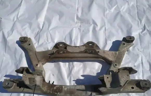 Volkswagen PASSAT B6 Rear subframe 