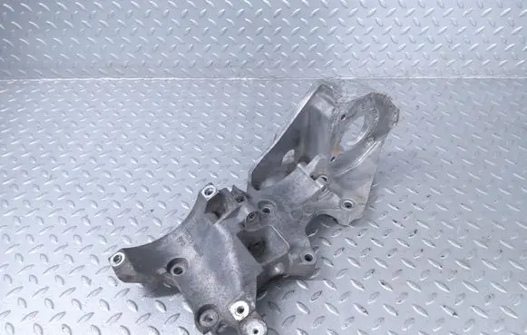Skoda Rapid (NH) Generator/alternator bracket 03L903143Q