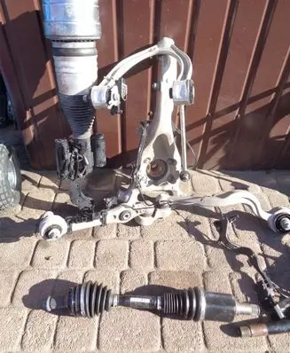 Mercedes-Benz GLC X253 C253 Stub axle 2533320800MEORDCE