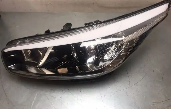 KIA Ceed Headlight/headlamp 92101A2XXX