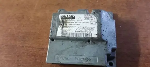 Citroen C4 I Airbag control unit/module 9658137980