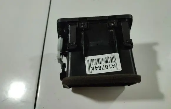 Dash center air vent grill