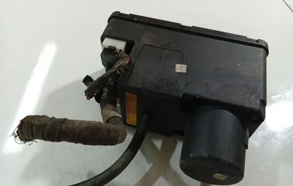Audi 80 90 S2 B4 Vacuum pump 4A0862257F