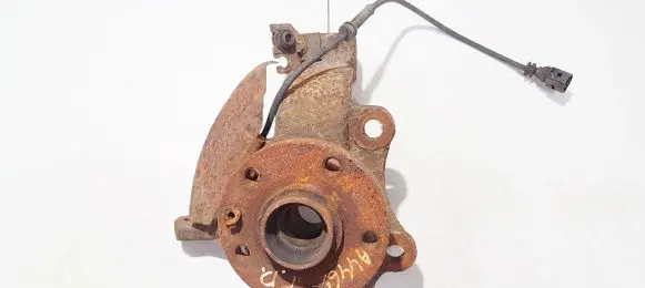 Front wheel hub