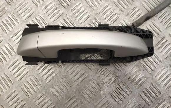 Volkswagen Touareg II Front door exterior handle 5N0837017C