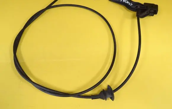 Engine bonnet/hood lock release cable