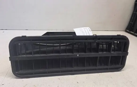 BMW 7 E65 E66 Quarter panel pressure vent 64228386133