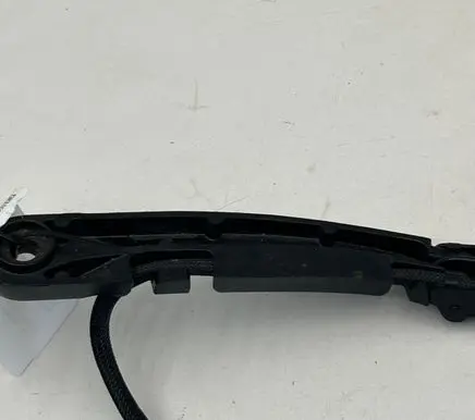 Volvo XC60 Front wiper blade arm W000082546