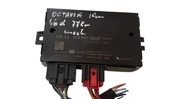 Skoda Octavia Mk2 (1Z) Tow bar trailer control unit/module 1K0907383F 5DS01015440