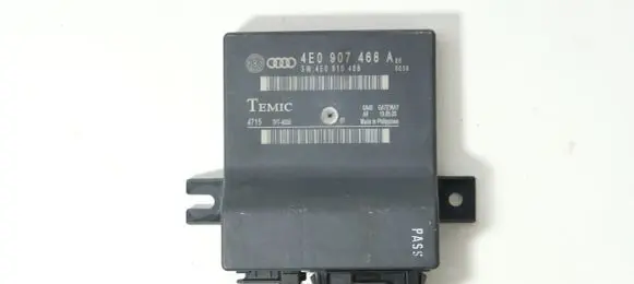 Audi A8 S8 D3 4E Gateway control module 4E0907468A