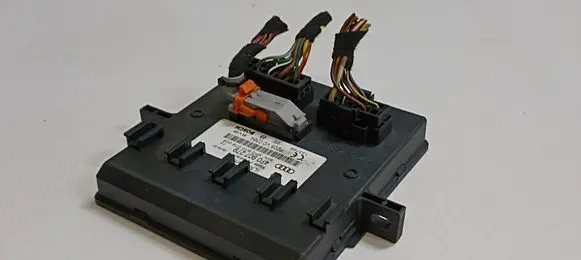 Audi A6 S6 C6 4F Comfort/convenience module 4F0907279