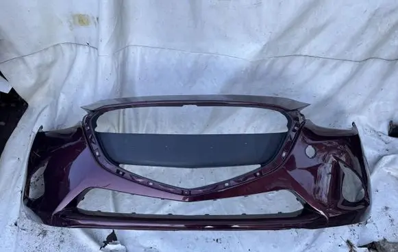 Mazda 2 Front bumper kf090