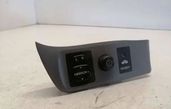 Toyota RAV 4 (XA20) Wing mirror switch 5544642020