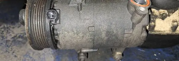 Land Rover Freelander 2 - LR2 Air conditioning (A/C) compressor (pump)