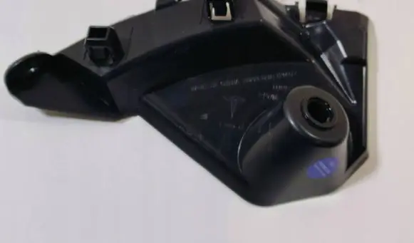 Tesla Model X Fender mounting bracket 1095793-00-B 109579300B 1095793