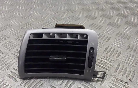 Peugeot 407 Dashboard side air vent grill/cover trim 9644589577