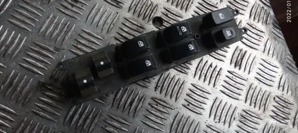 KIA Carnival Electric window control switch 935704D320OT