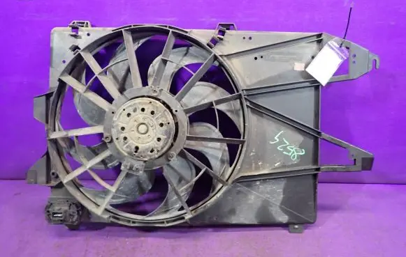Ford Mondeo Mk III Fan set 95BB8C607